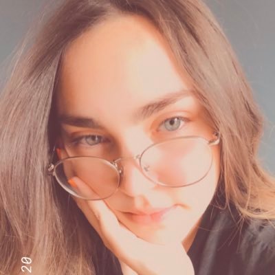 Profile Picture of Laura Foret (@LauraForet7) on Twitter