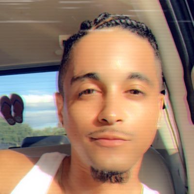 Profile Picture of Robert Matthews (@Cute_Rob) on Twitter
