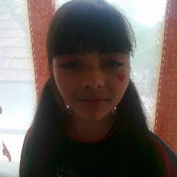 Profile Picture of Diana Popescu (@DianaDya31) on Twitter