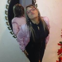 Profile Picture of Bella Quintero (@bellaquinteroc) on Twitter
