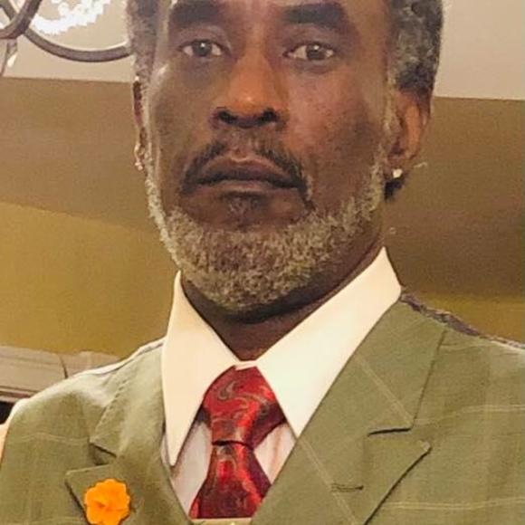 Profile Picture of Waheed Mikle (@miklewaheed) on Poshmark