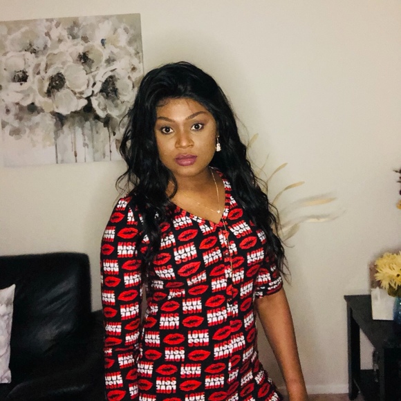 Profile Picture of Ven Tabata (@ven_t) on Poshmark