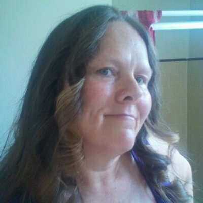 Profile Picture of Kimberly Everson (@kimb29541034) on Twitter