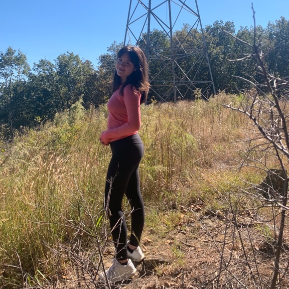 Lauren Wiegmann - Poshmark Profile Picture of Lauren Wiegmann (@laurenw0723) on Poshmark