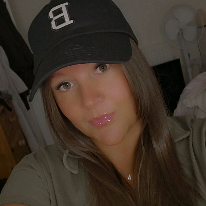 Profile Picture of Clare Chamberlain (@@sweetenough85) on Tiktok