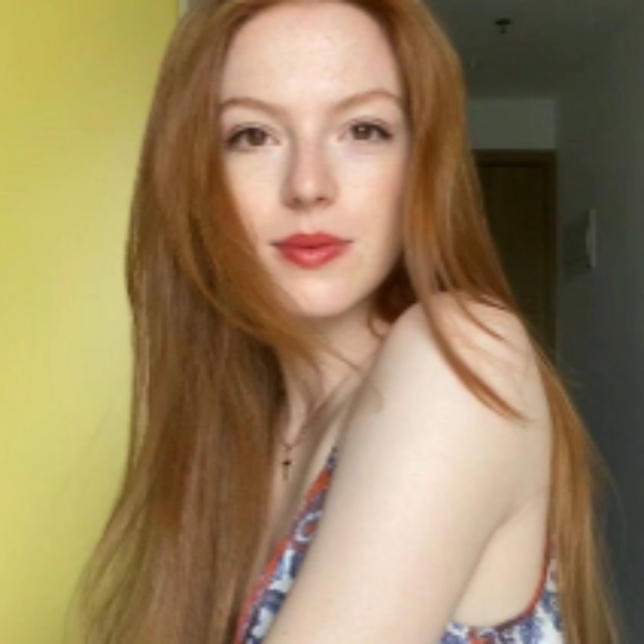 Profile Picture of Mariafernanda Crandell (@mariafernandacr) on Poshmark