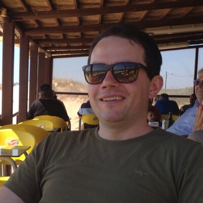 Profile Picture of Simon Dillon (@caution_SD) on Twitter
