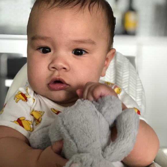 Profile Picture of Olivia Gilbey (@ogilk) on Poshmark