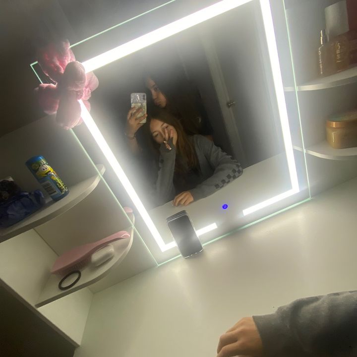 Profile Picture of haleysbackup🌚 (@haleysbackup19) on Tiktok