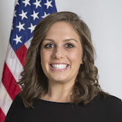 Profile Picture of Jessica Larsen (@jesscumbee) on Youtube