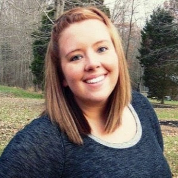 Profile Picture of Maci Baurle (@mdbaurle) on Poshmark