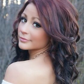 Profile Picture of Alyssa Stubbs (@ajstubbs17) on Pinterest