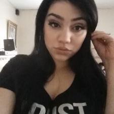 Profile Picture of Alice Colon (@ColonAlice) on Twitter
