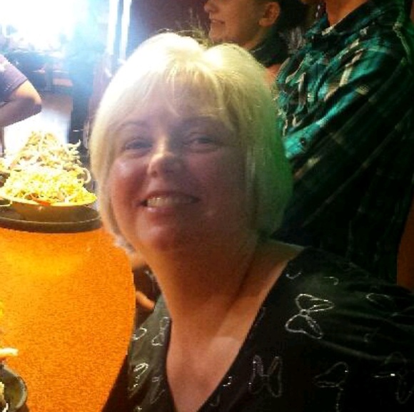 Profile Picture of Debra Bradley (@debbradley8) on Poshmark