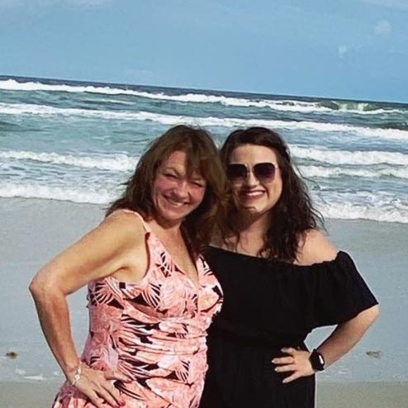 Profile Picture of Bobbette Smith (@saxbery) on Poshmark