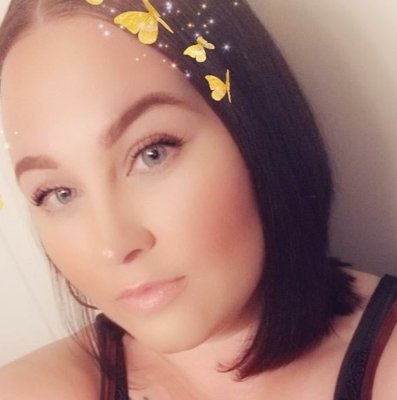 Profile Picture of Amuirah Cartenuto (@amuirahc) on Poshmark