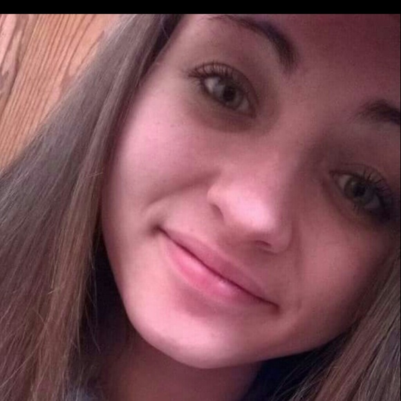 Profile Picture of Savanah Doten (@vanah77) on Poshmark