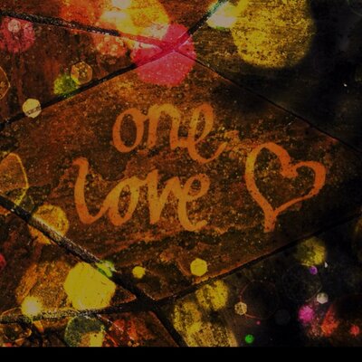 Profile Picture of Alexandra Skinner (@Scintillula68) on Twitter