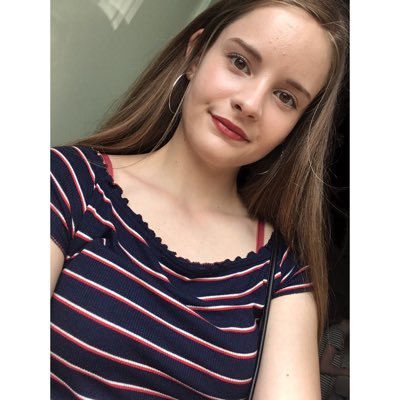 Profile Picture of Christina.♡ (@Christinaaa_98) on Twitter
