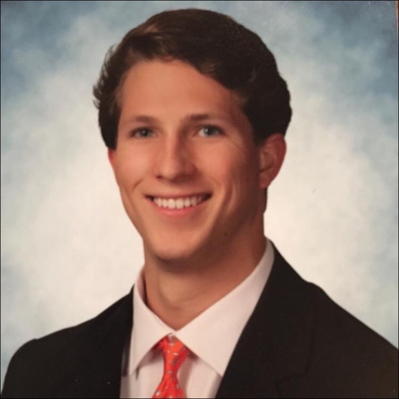 Profile Picture of Will Bayliff (@nashvegas32) on Poshmark