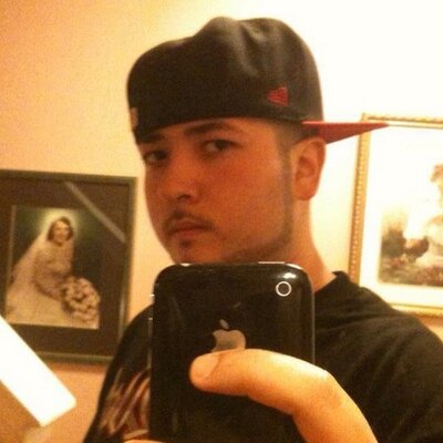 Profile Picture of Richard Parrilla (@HotSizzle17) on Twitter