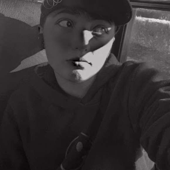 Profile Picture of Corey Casella (@cmiles6419) on Poshmark