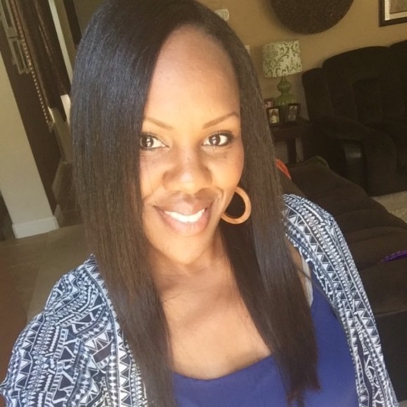 Profile Picture of Lashanna Indalecio (@shanna32401) on Poshmark