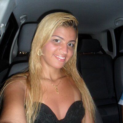 Profile Picture of Carol Senna (@karol_sennafd) on Twitter