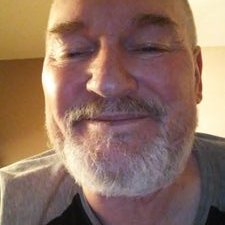 Profile Picture of James M Ellis (@JamesMEllis2) on Twitter