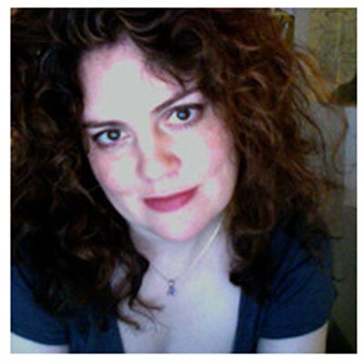 Profile Picture of Tina Long (@kristinamlong) on Twitter