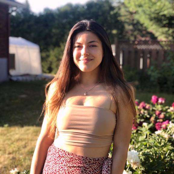 Profile Picture of Megan Hackel (@meganhackel) on Poshmark