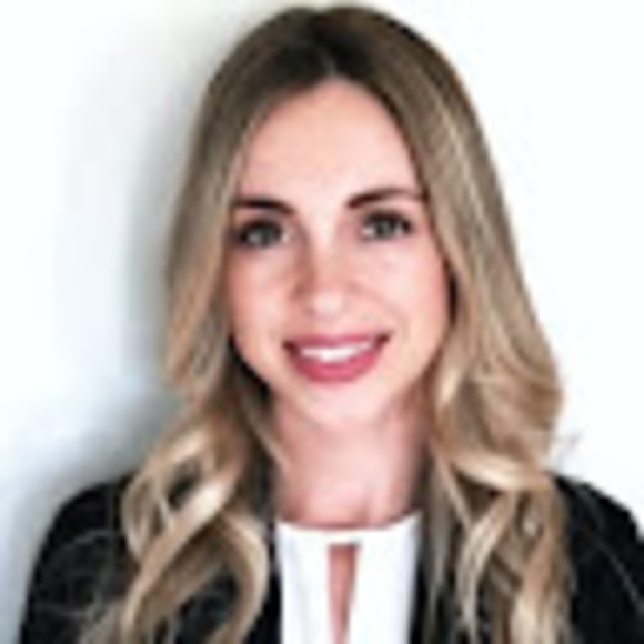 Profile Picture of Paige Colley (@paige100892) on Poshmark