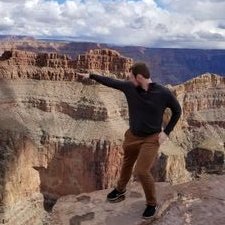 Profile Picture of Benjamin Ricks (@bookwormbjr) on Twitter