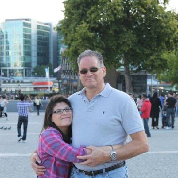 Profile Picture of Nicole Livanos (@livanosn) on Poshmark