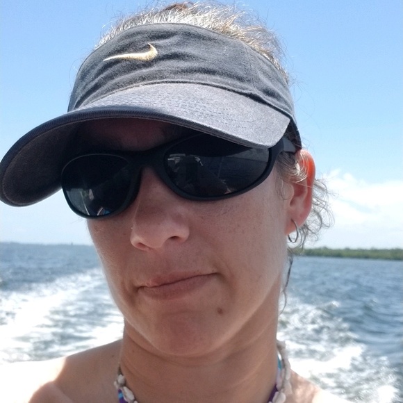 Profile Picture of Heather Tibbles (@htibbles98) on Poshmark