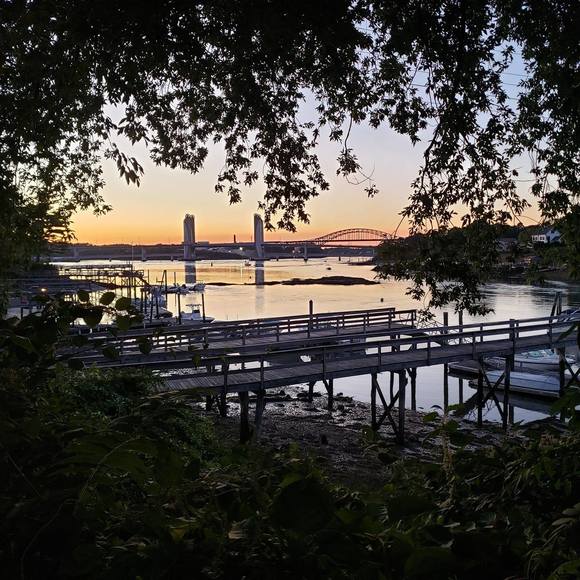 Profile Picture of Amiee Clark (@amieeclark) on Poshmark