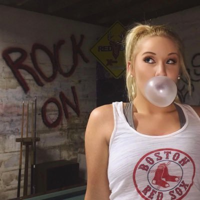 Profile Picture of ☼ Sydney Currier ✿ (@sydneycurrier) on Twitter