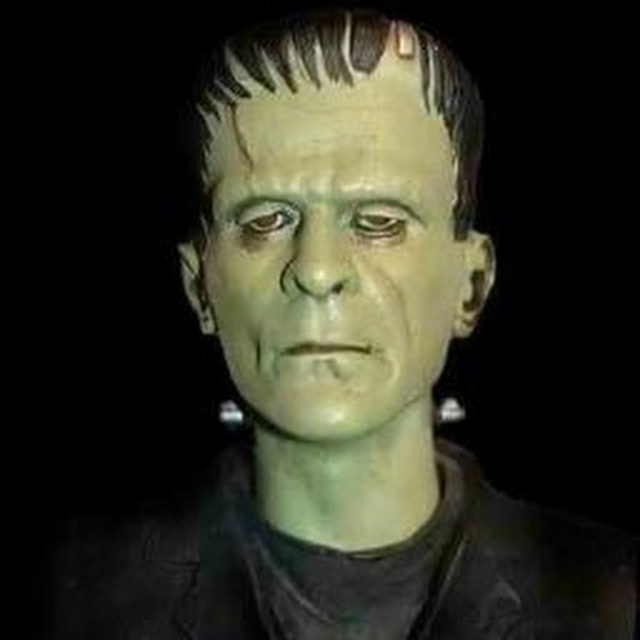 Profile Picture of Joe luis Resendez (@josspie69) on Poshmark