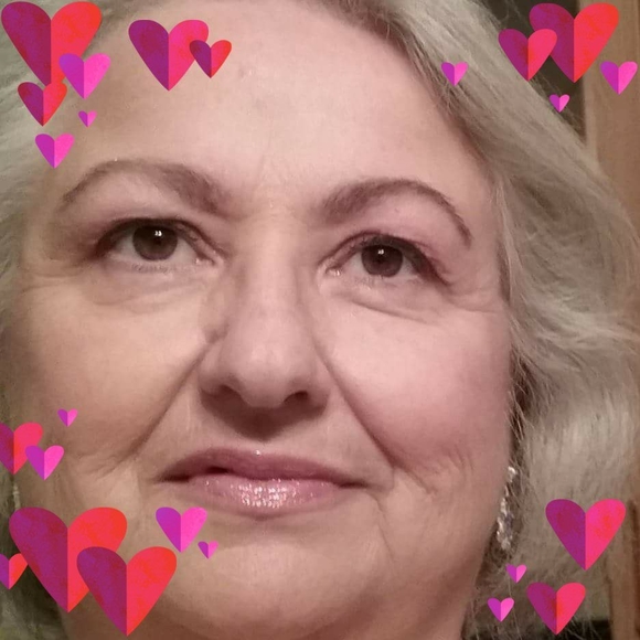 Profile Picture of Melody Zitter (@mzitter1958) on Poshmark