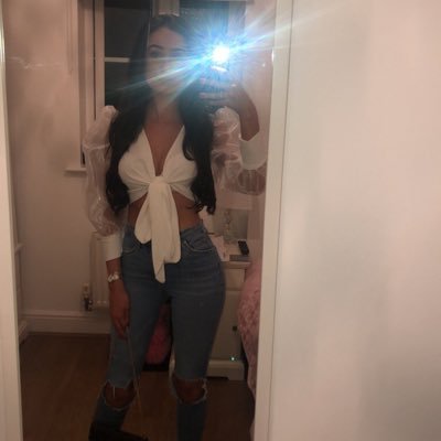 Profile Picture of Josie Webb (@josiewebbx) on Twitter