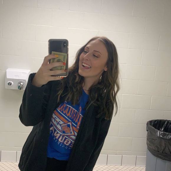Profile Picture of Bailey Meyer (@bailey11jordan) on Poshmark