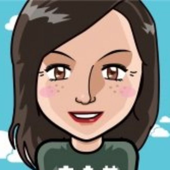 Profile Picture of Mandy Couch (@mrs_mandy) on Poshmark