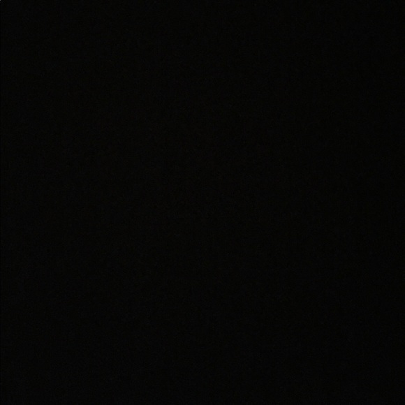 Profile Picture of Carley Fewlass (@caarleyyy) on Poshmark