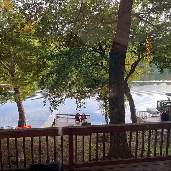 Profile Picture of Lauren Mazikowski (@lagrit) on Poshmark