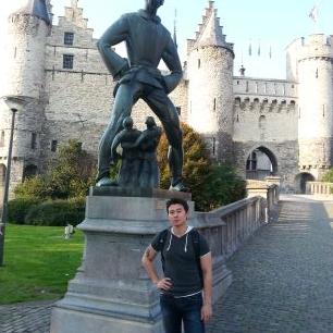 Profile Picture of Boris (@boriskim89) on Twitter