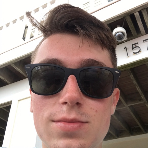 Profile Picture of Michael Delesky (@mdelesky) on Poshmark