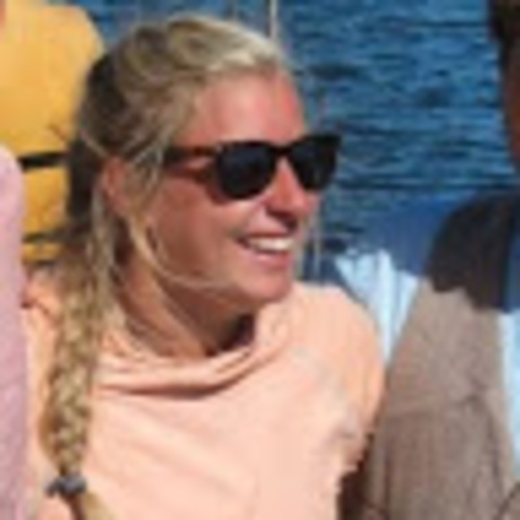 Profile Picture of Whitney Pander (@whitpander) on Poshmark