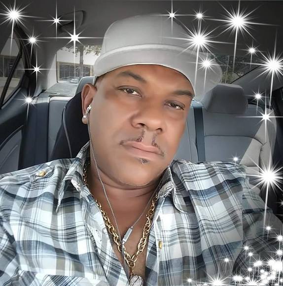 Profile Picture of Devin Gregory (@devingregory) on Poshmark