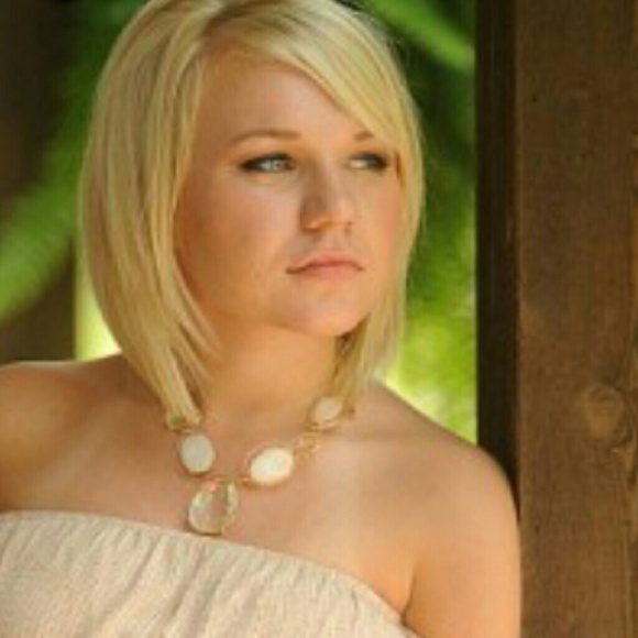 Profile Picture of Macey Gault (@maceygault) on Poshmark