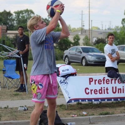 Profile Picture of Chase Kinzinger (@milky2225) on Twitter